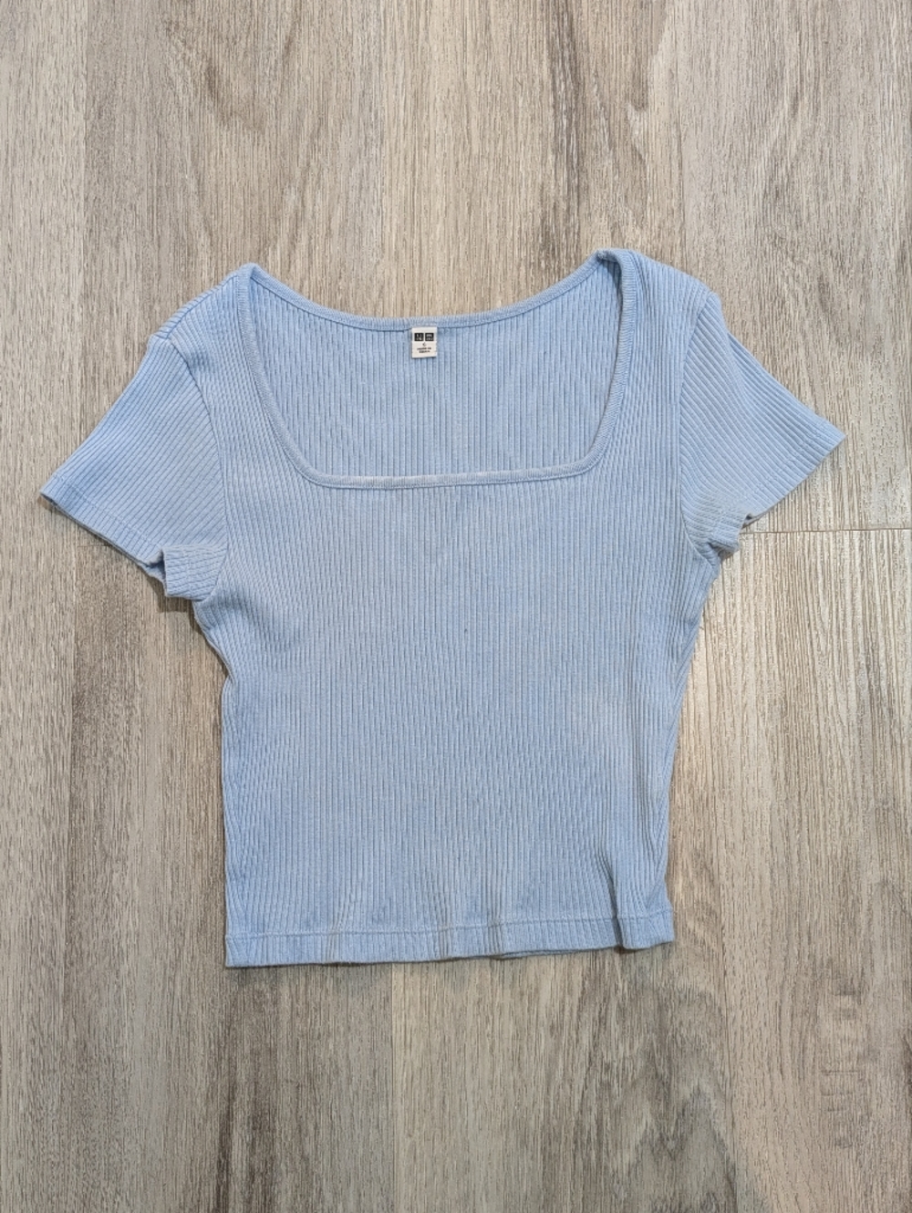 ✨3/$20✨ Uniqlo Ribbed Baby Blue Short Sleeve Top - Size Small